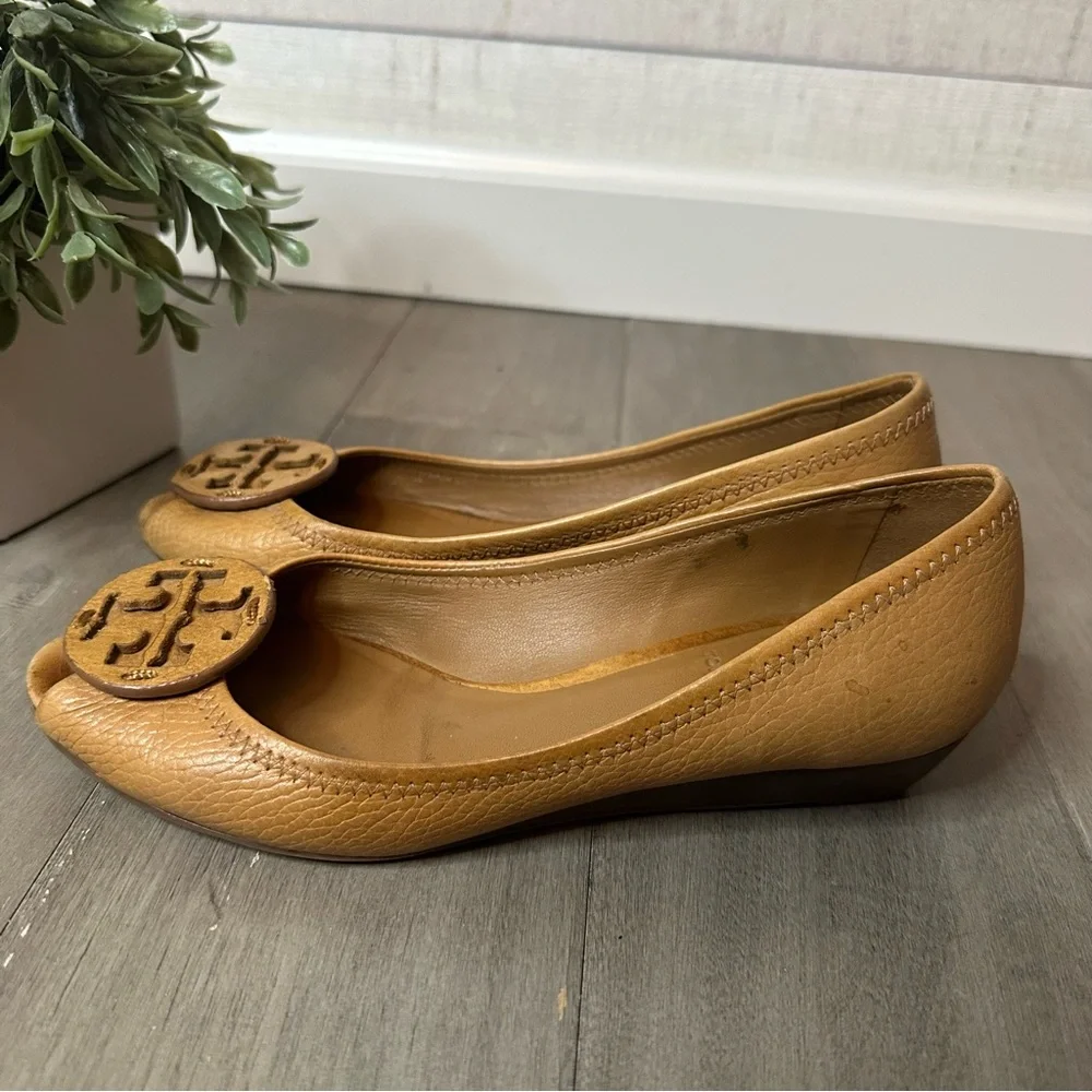 Tory Burch Sally Wedge Shoes Tan